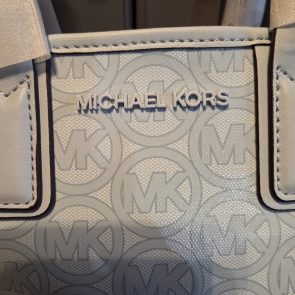 Michael Kors Pale Blue Monogram Jodie Small Tote NWT - Picture 5 of 11